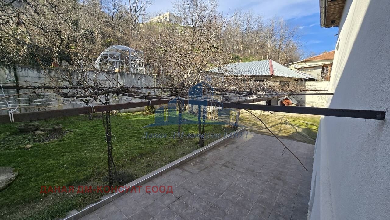 Продава КЪЩА, гр. Шумен, Дивдядово, снимка 3 - Къщи - 56715965