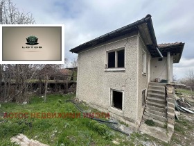 Продажба на имоти в гр. Лясковец, област Велико Търново — страница 4 - изображение 11 