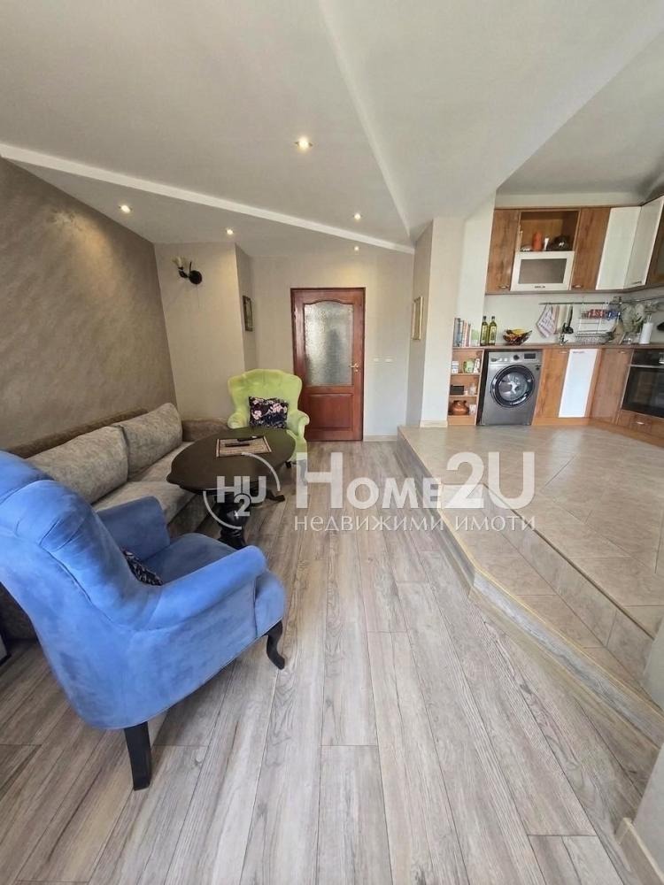 Продава 2-СТАЕН, гр. Бургас, Център, снимка 3 - Апартаменти - 55203963