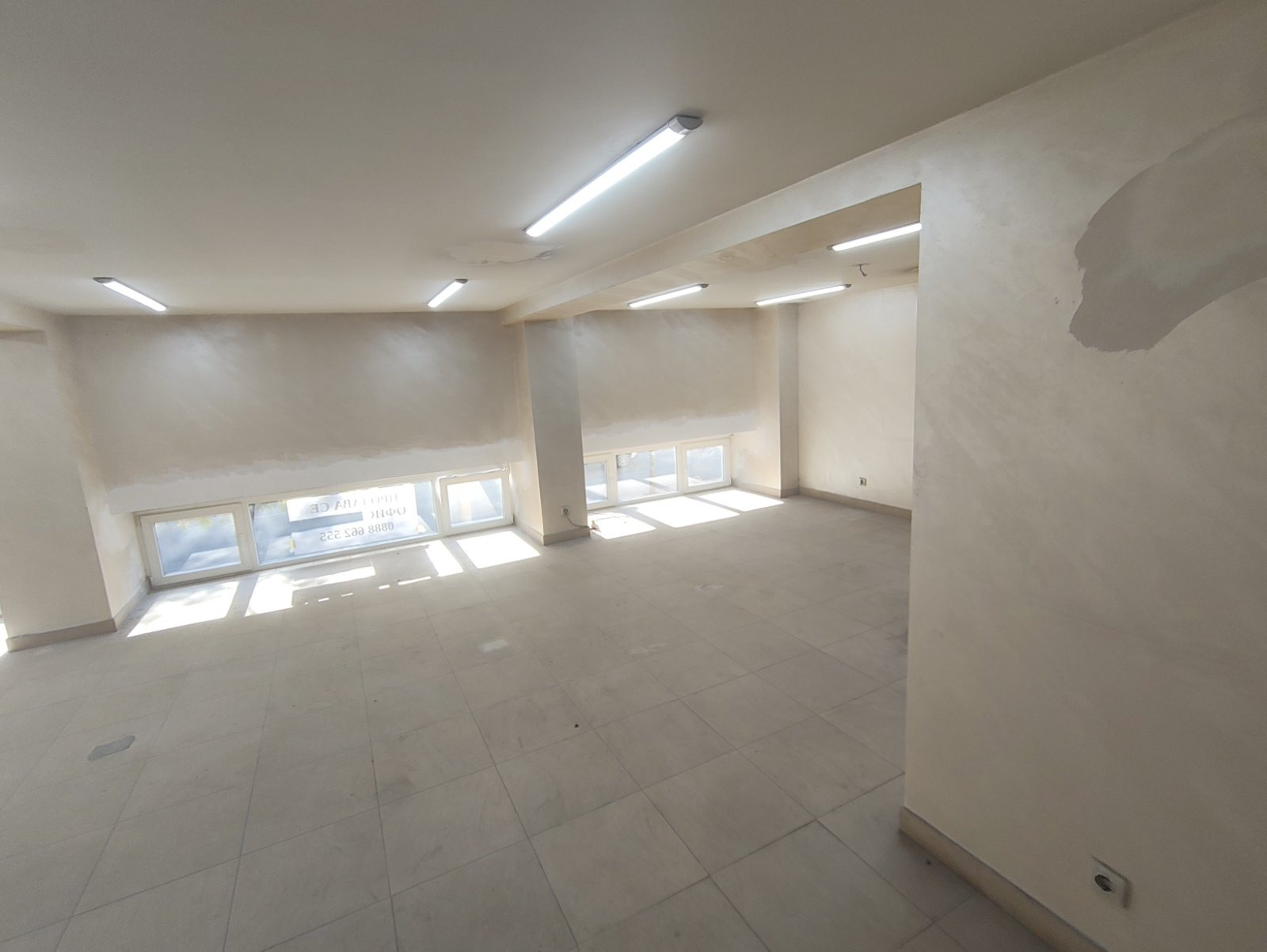 Продава ОФИС, гр. София, Банишора, снимка 2 - Офиси - 56037050
