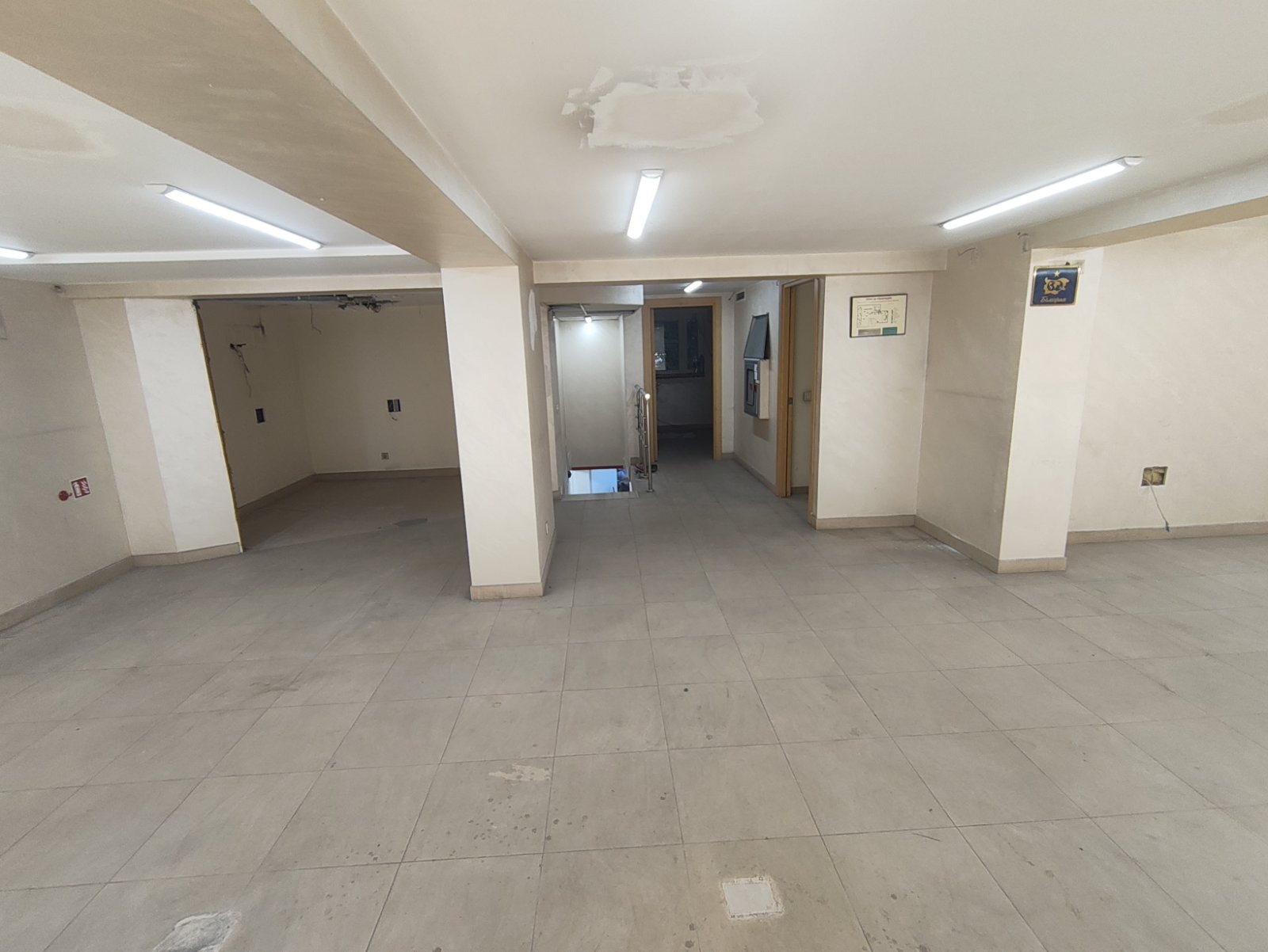 Продава ОФИС, гр. София, Банишора, снимка 8 - Офиси - 56037050