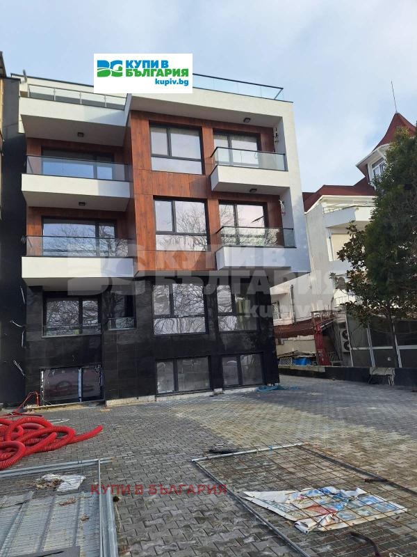 Продава  1-стаен град Варна , Бриз , 44 кв.м | 69602842 - изображение [2]