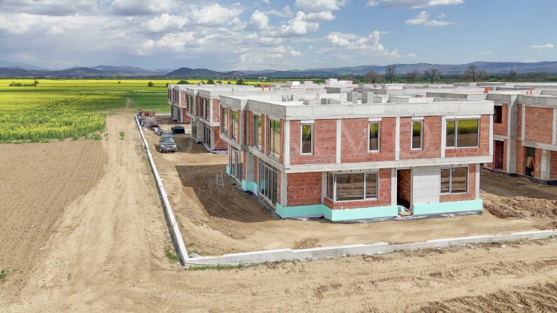 Til salgs  Hus region Sofia , Elin Pelin , 161 kvm | 51129370 - bilde [2]