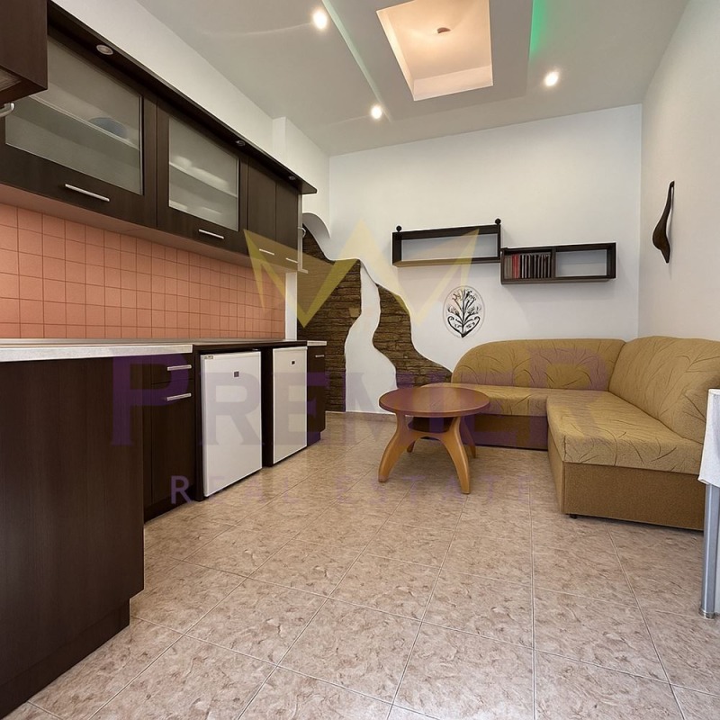 Продава  2-стаен град Варна , Център , 39 кв.м | 86321220