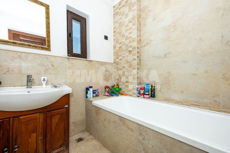 For Sale  2 bedroom Plovdiv , Karshiyaka , 153 sq.m | 15479934 - image [11]