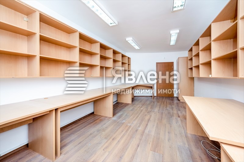 Продава МНОГОСТАЕН, гр. София, Борово, снимка 8 - Aпартаменти - 48018127