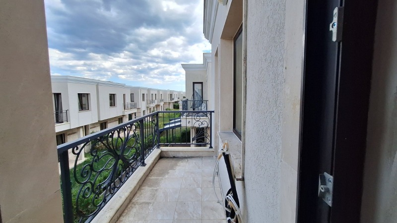 Продава КЪЩА, гр. Бургас, Сарафово, снимка 4 - Къщи - 52224173