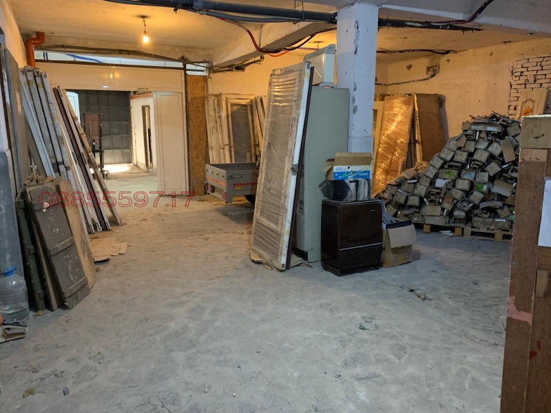 Продава КЪЩА в град София, Челопечене - 396 кв.м / 275 000 € » 537 853.25 лв.
