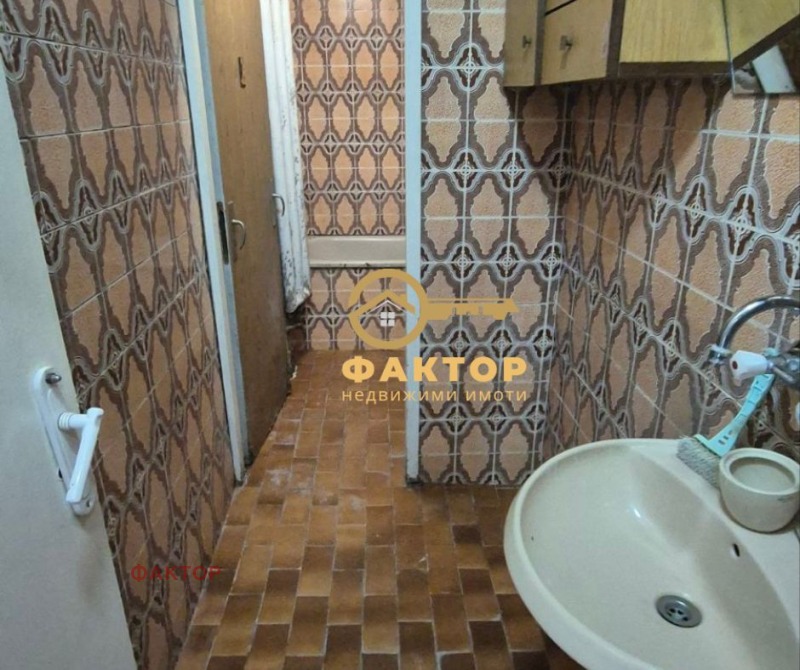 Till salu  2 sovrum Plovdiv , Vastanitjeski , 86 kvm | 34133698 - bild [6]