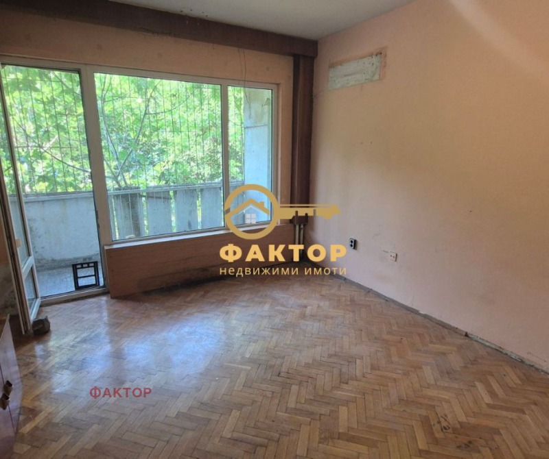 Till salu  2 sovrum Plovdiv , Vastanitjeski , 86 kvm | 34133698