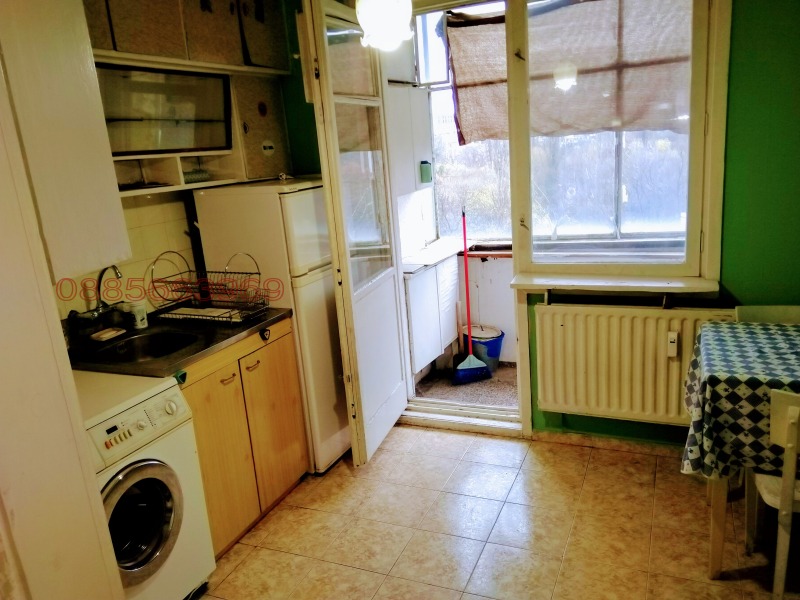 Продава 3-СТАЕН, гр. София, Мусагеница, снимка 2 - Апартаменти - 52798757