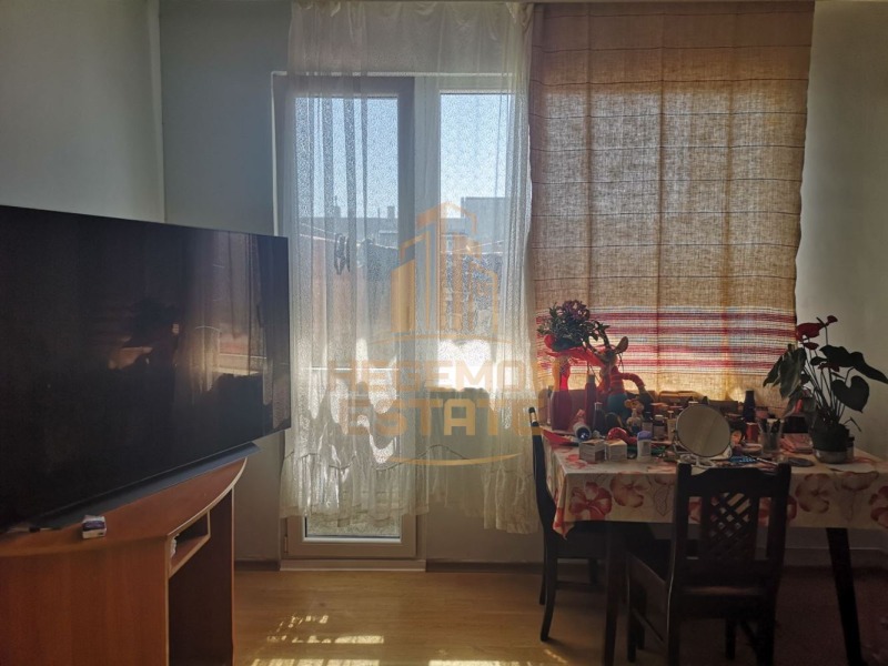 Продава 4-СТАЕН, гр. Варна, Погреби, снимка 2 - Апартаменти - 52207539