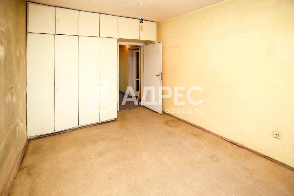 Продава МНОГОСТАЕН, гр. София, Мусагеница, снимка 12 - Апартаменти - 54065065