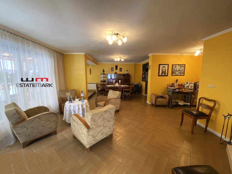 De vânzare  2 dormitoare Sofia , Borovo , 188 mp | 89762263 - imagine [3]