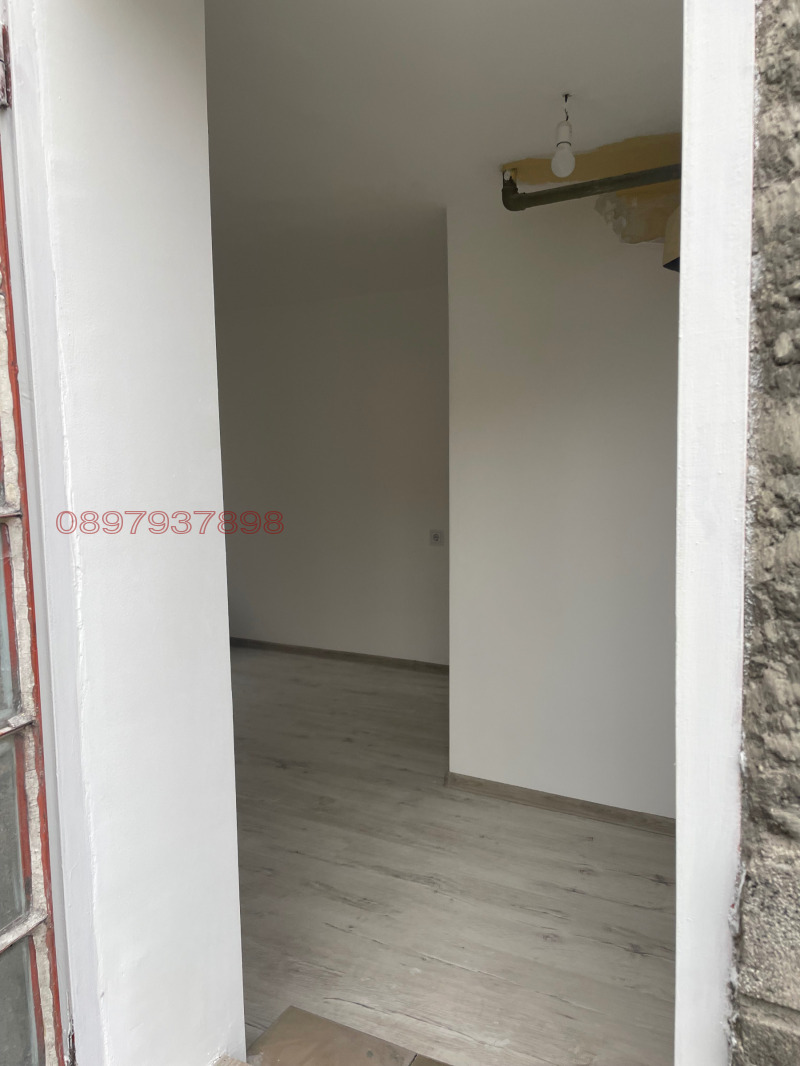 Продава ОФИС, гр. Пловдив, Център, снимка 2 - Офиси - 53479728