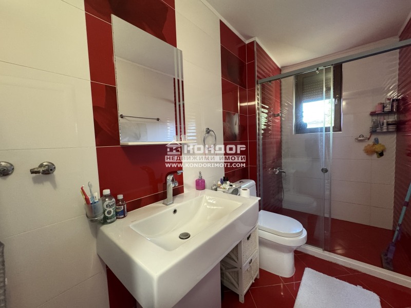 Продава КЪЩА, гр. Пловдив, Остромила, снимка 11 - Къщи - 52546035