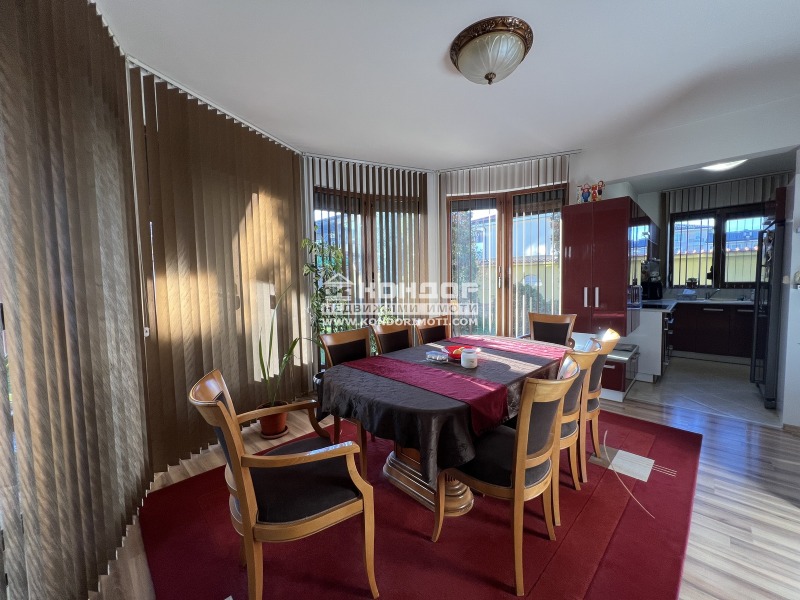 Продава КЪЩА, гр. Пловдив, Остромила, снимка 2 - Къщи - 52546035