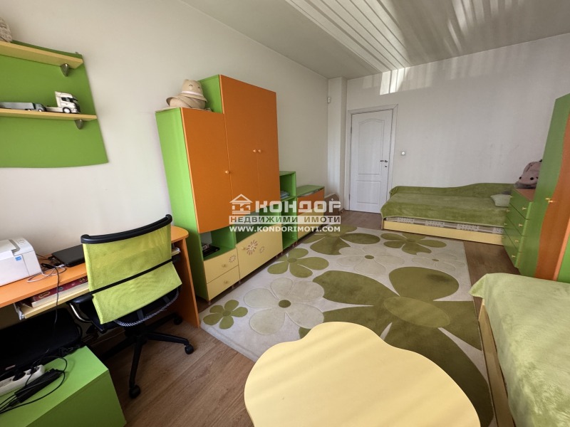 Продава КЪЩА, гр. Пловдив, Остромила, снимка 9 - Къщи - 52546035