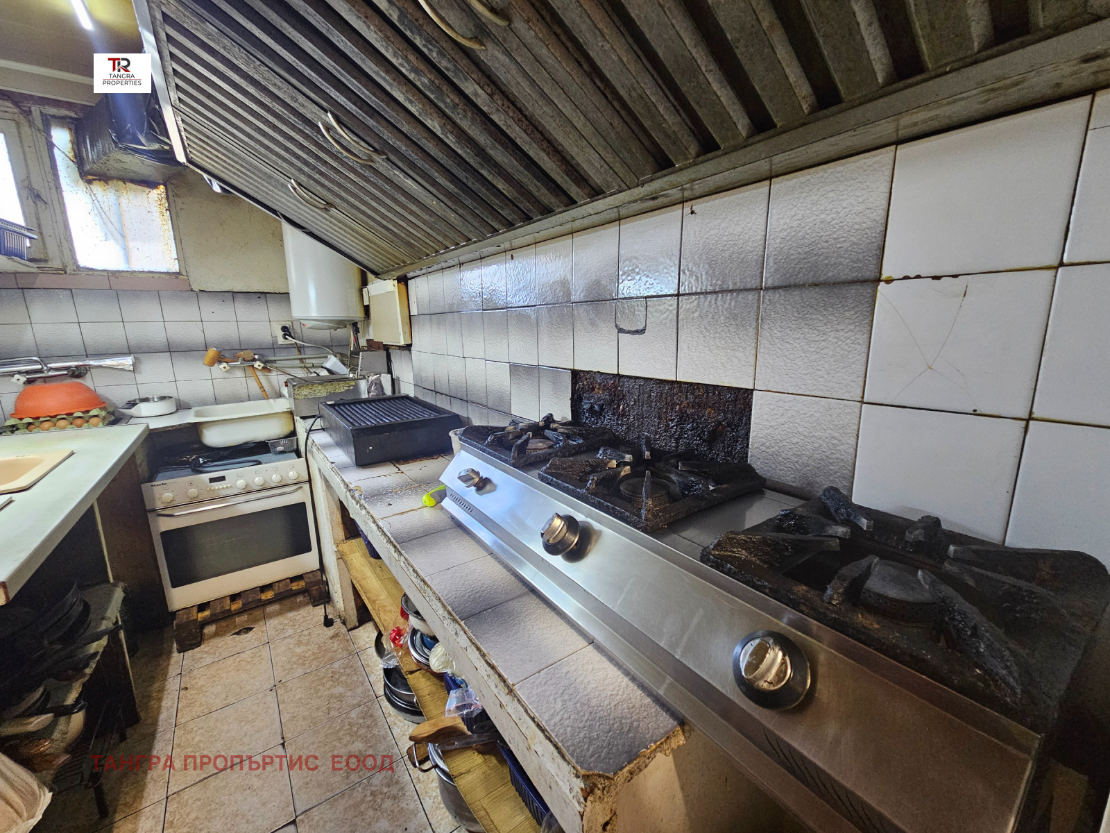 Продава ЗАВЕДЕНИЕ, гр. Радомир, област Перник, снимка 11 - Заведения - 53852160