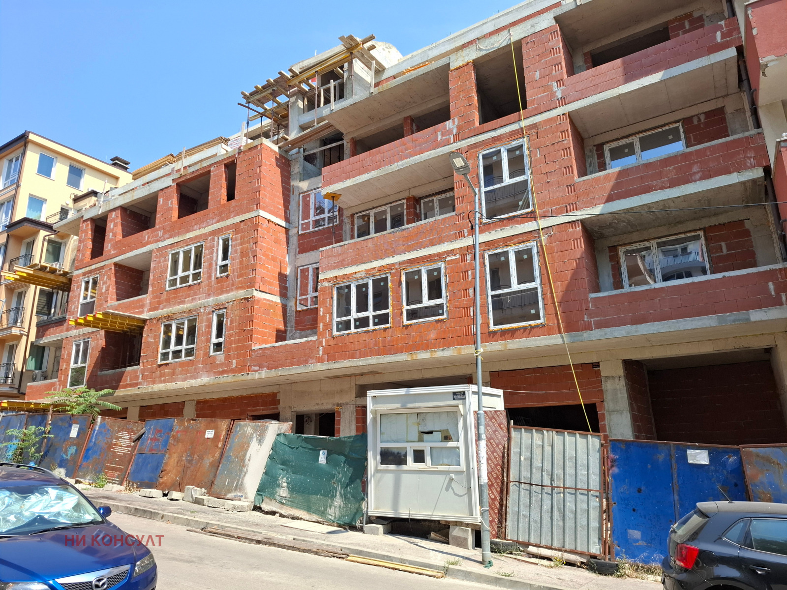 Продава ГАРАЖ, ПАРКОМЯСТО, гр. София, Банишора