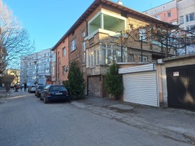 Piso de la casa Idealen tsentar, Pazardzhik 1