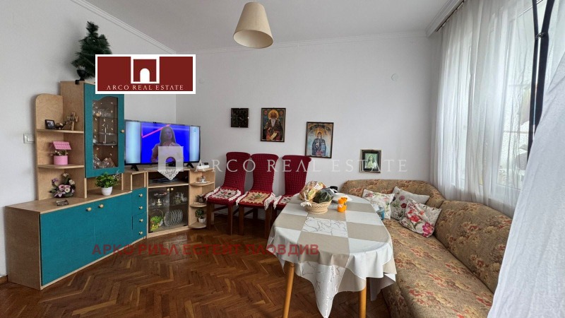 Продава 3-СТАЕН, гр. Казанлък, област Стара Загора, снимка 2 - Апартаменти - 52165717