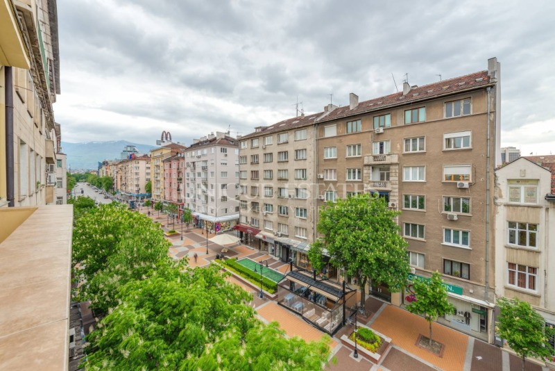 Na prodej  3 ložnice Sofia , Centar , 140 m2 | 34800330