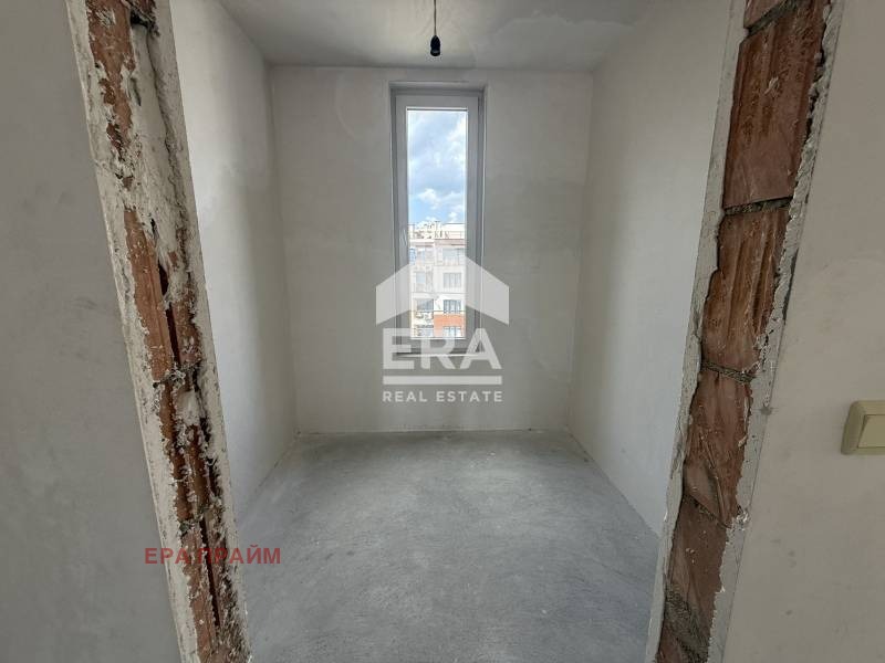 Продава 4-СТАЕН, гр. Варна, Левски 1, снимка 16 - Апартаменти - 54699957
