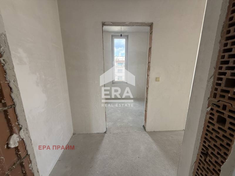 Продава 4-СТАЕН, гр. Варна, Левски 1, снимка 15 - Апартаменти - 54699957