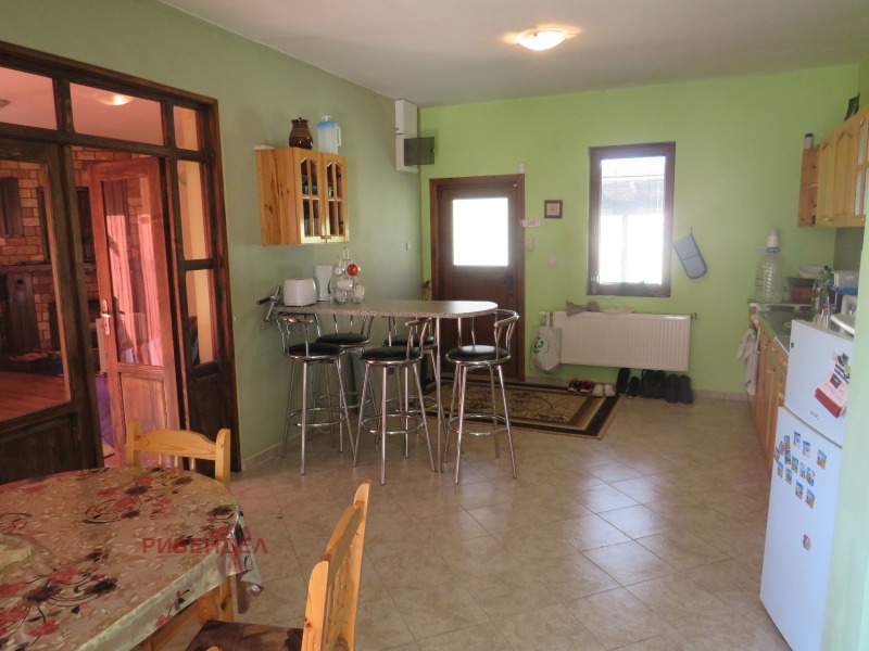 Продава КЪЩА, с. Шипочане, област София област, снимка 10 - Къщи - 52474047