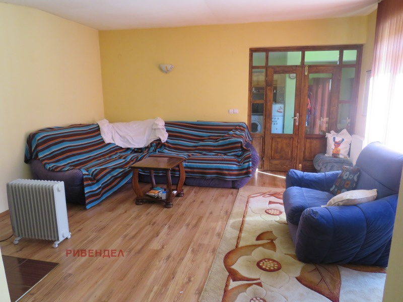 Продава КЪЩА, с. Шипочане, област София област, снимка 13 - Къщи - 52474047