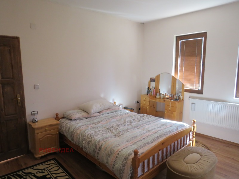 Продава КЪЩА, с. Шипочане, област София област, снимка 15 - Къщи - 52474047