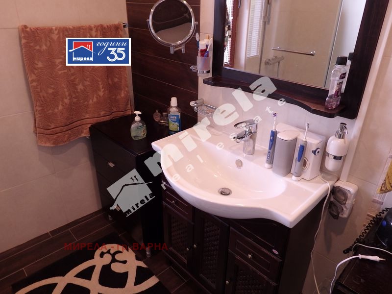 Продава КЪЩА, с. Аврен, област Варна, снимка 7 - Къщи - 53657720