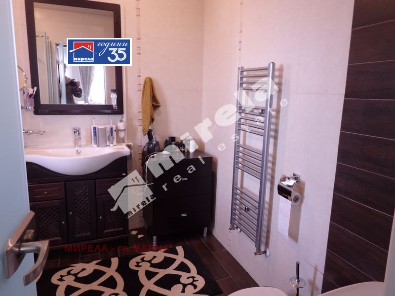 Продава КЪЩА, с. Аврен, област Варна, снимка 8 - Къщи - 53657720