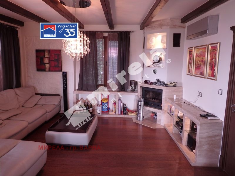 Продава КЪЩА, с. Аврен, област Варна, снимка 2 - Къщи - 53657720