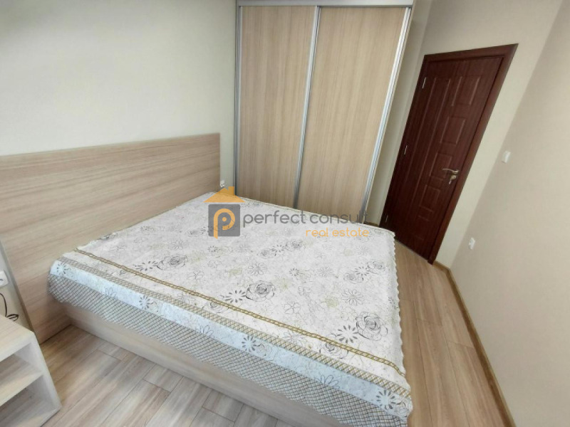 Продава 2-СТАЕН, гр. Пловдив, Остромила, снимка 2 - Апартаменти - 52076768