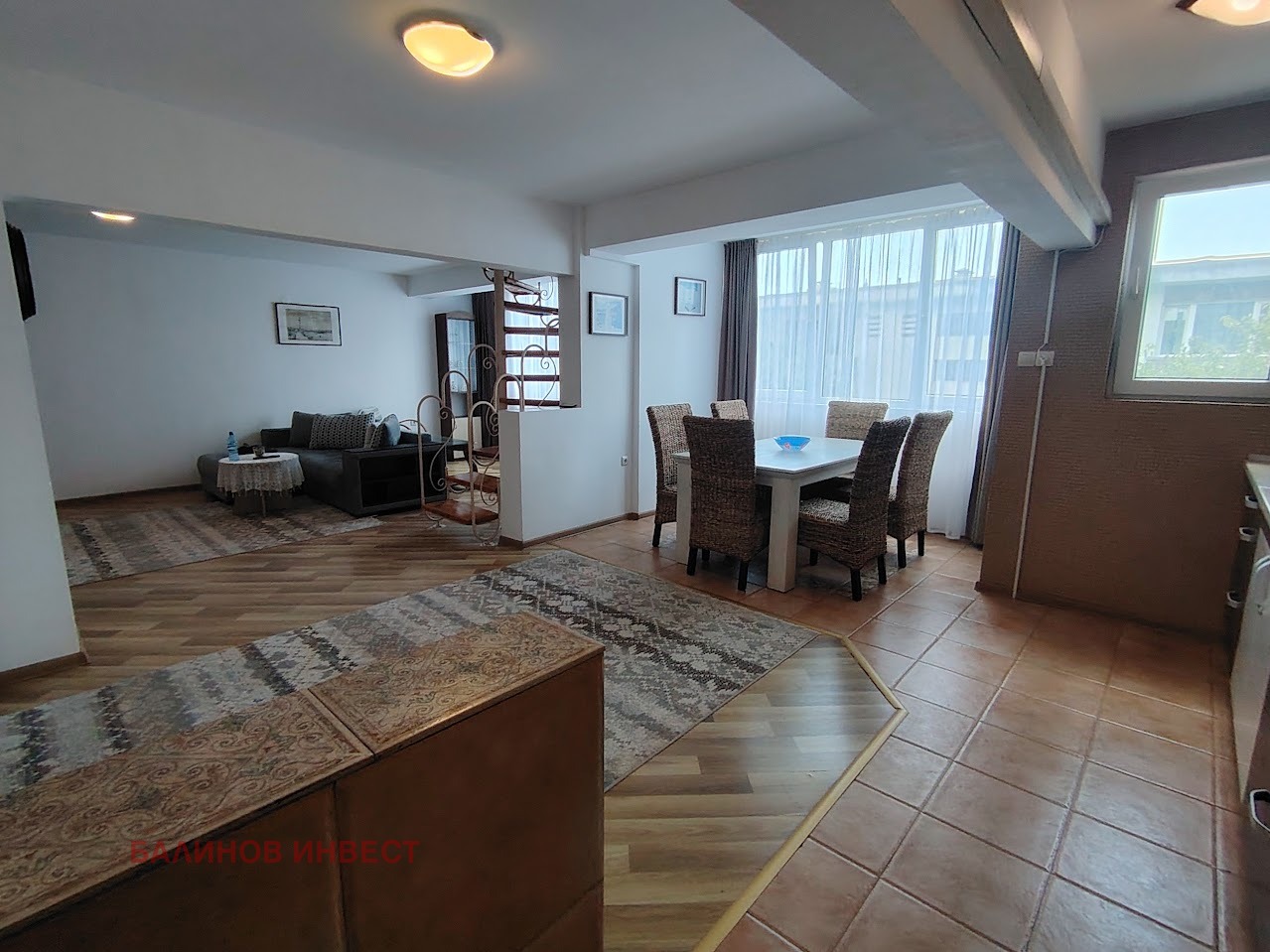 Продава 4-СТАЕН, гр. Варна, Централна поща, снимка 3 - Апартаменти - 55298778
