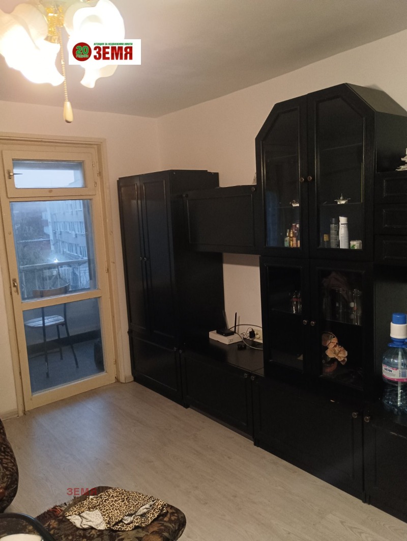 Продава 3-СТАЕН в град Пазарджик, Окръжна болница - 89 кв.м / 75 000 € » 146 687.25 лв., ЗЕМЯ