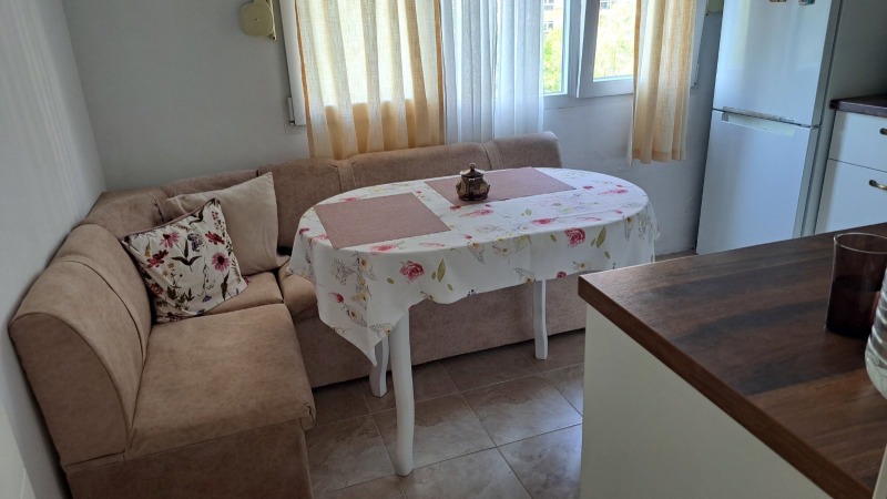 De vânzare  1 dormitor Plovdiv , Ciuciuc Parij , 65 mp | 44759006 - imagine [5]