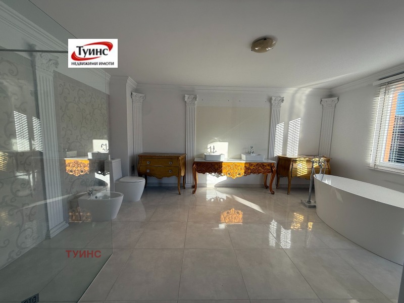 Продава КЪЩА, гр. Пловдив, Кършияка, снимка 16 - Къщи - 52537691