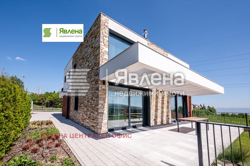 Продава КЪЩА, гр. София, с. Бистрица