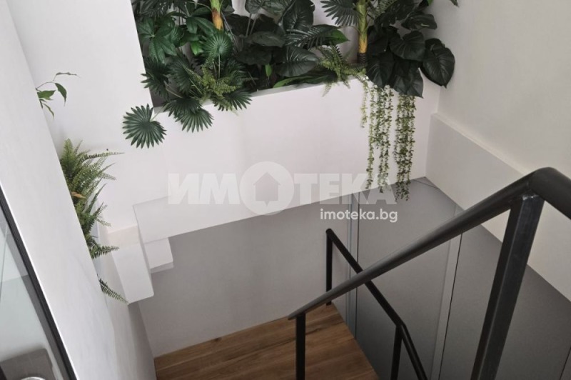 Te koop  Winkel Sofia , Zona B-19 , 77 m² | 40488757 - afbeelding [5]