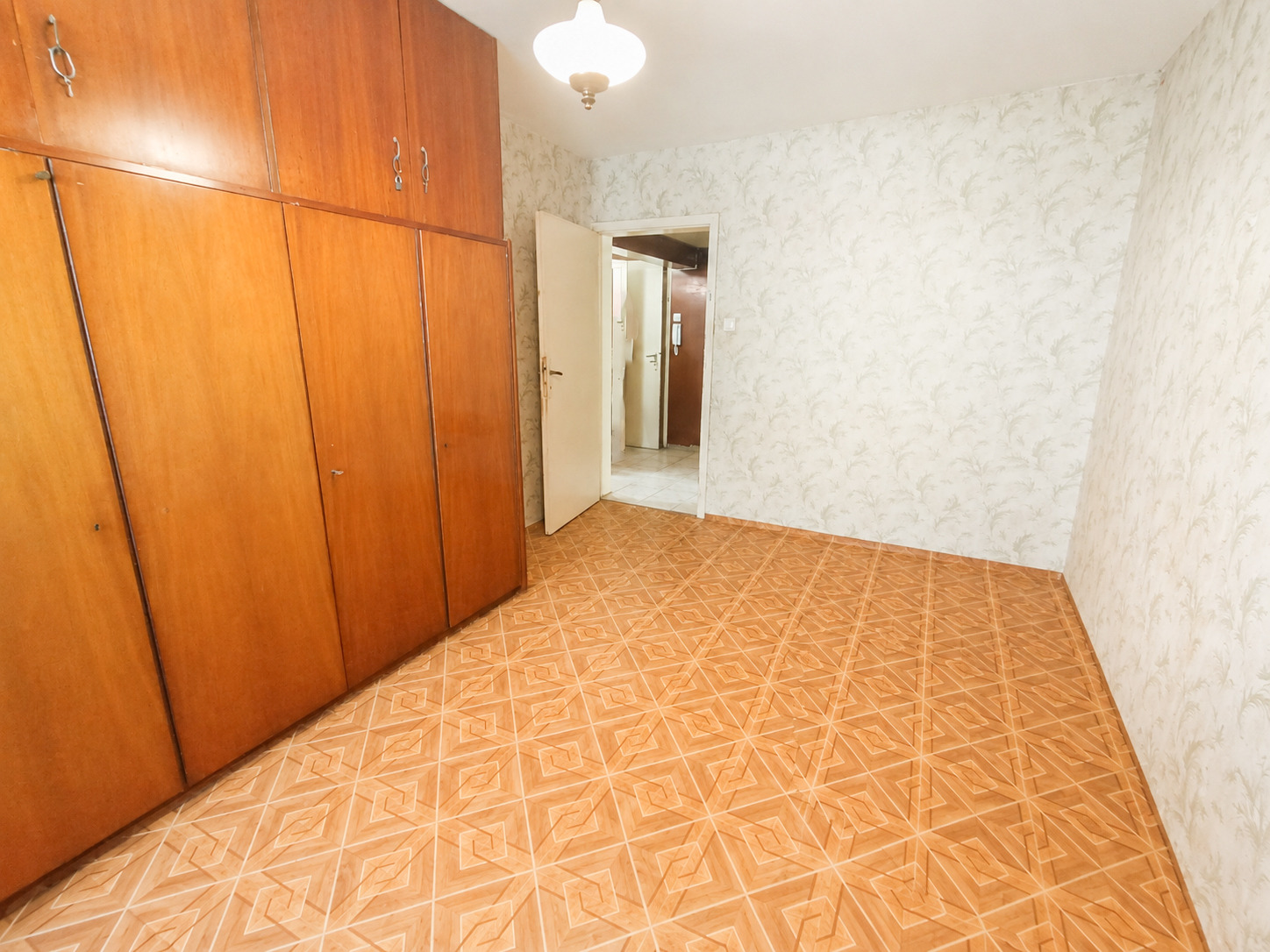Продава 2-СТАЕН, гр. Бургас, Лазур, снимка 2 - Апартаменти - 55576065