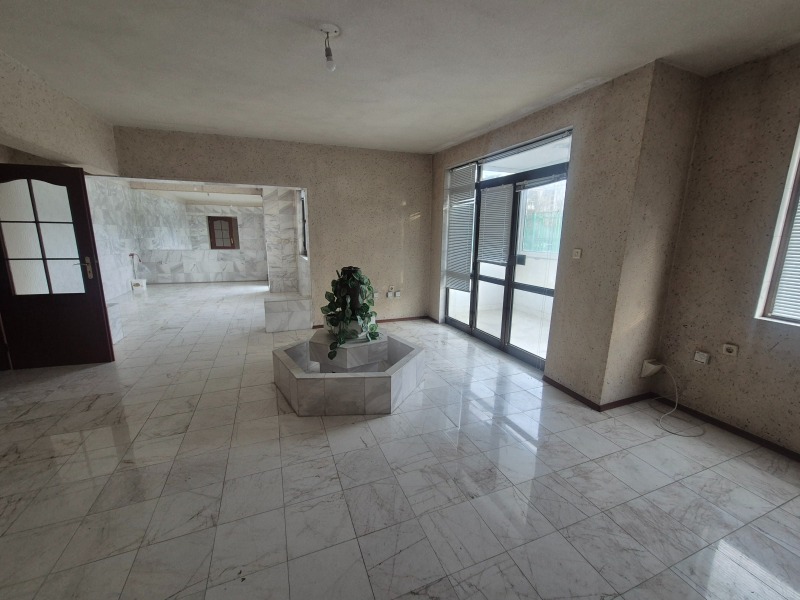 Продава 3-СТАЕН в град Велико Търново, Зона Б - 119 кв.м / 175 300 € » 342 857.00 лв., ЯВЛЕНА-ОФИС ВЕЛИКО ТЪРНОВО