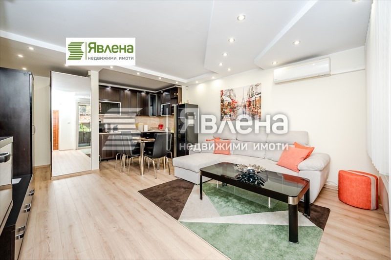 Продава  3-стаен, град София, Редута •  275 000 EUR • ID 35477944 — holmes.bg - [1] 