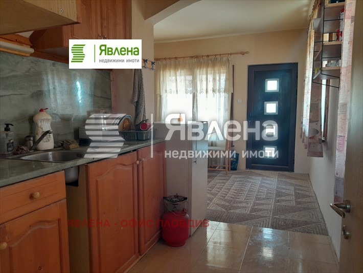 Продава КЪЩА, с. Малки Воден, област Хасково, снимка 7 - Къщи - 47211083