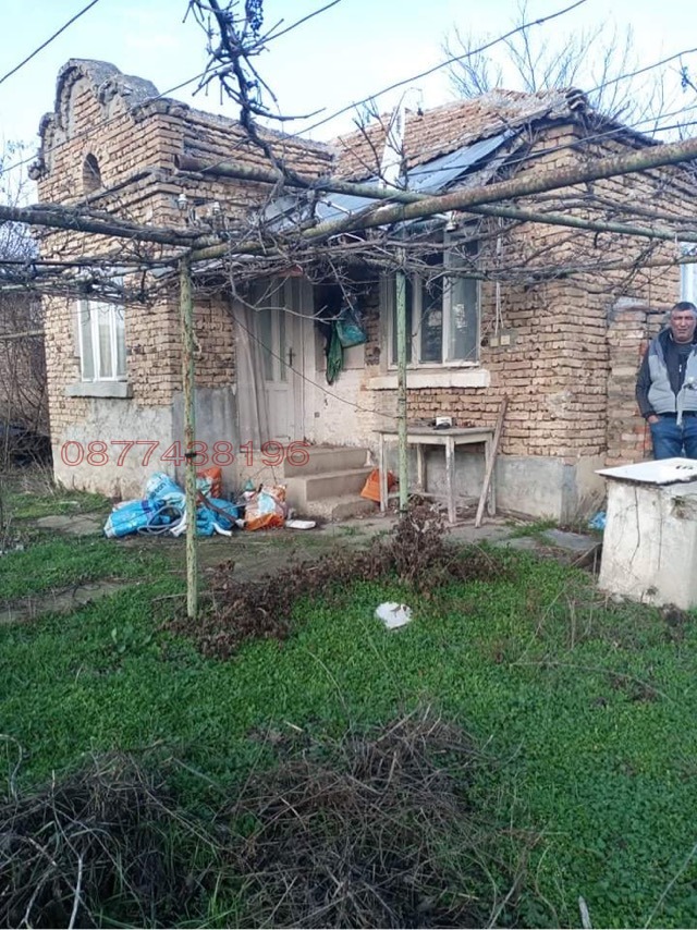 Продава КЪЩА, с. Тръстиково, област Варна