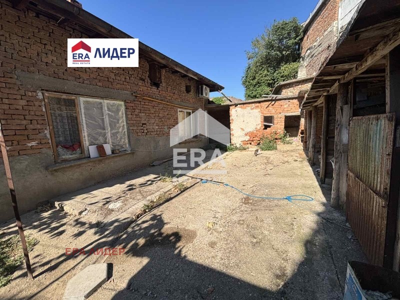 Продава ВИЛА, гр. Тутракан, област Силистра, снимка 3 - Вили - 55632369