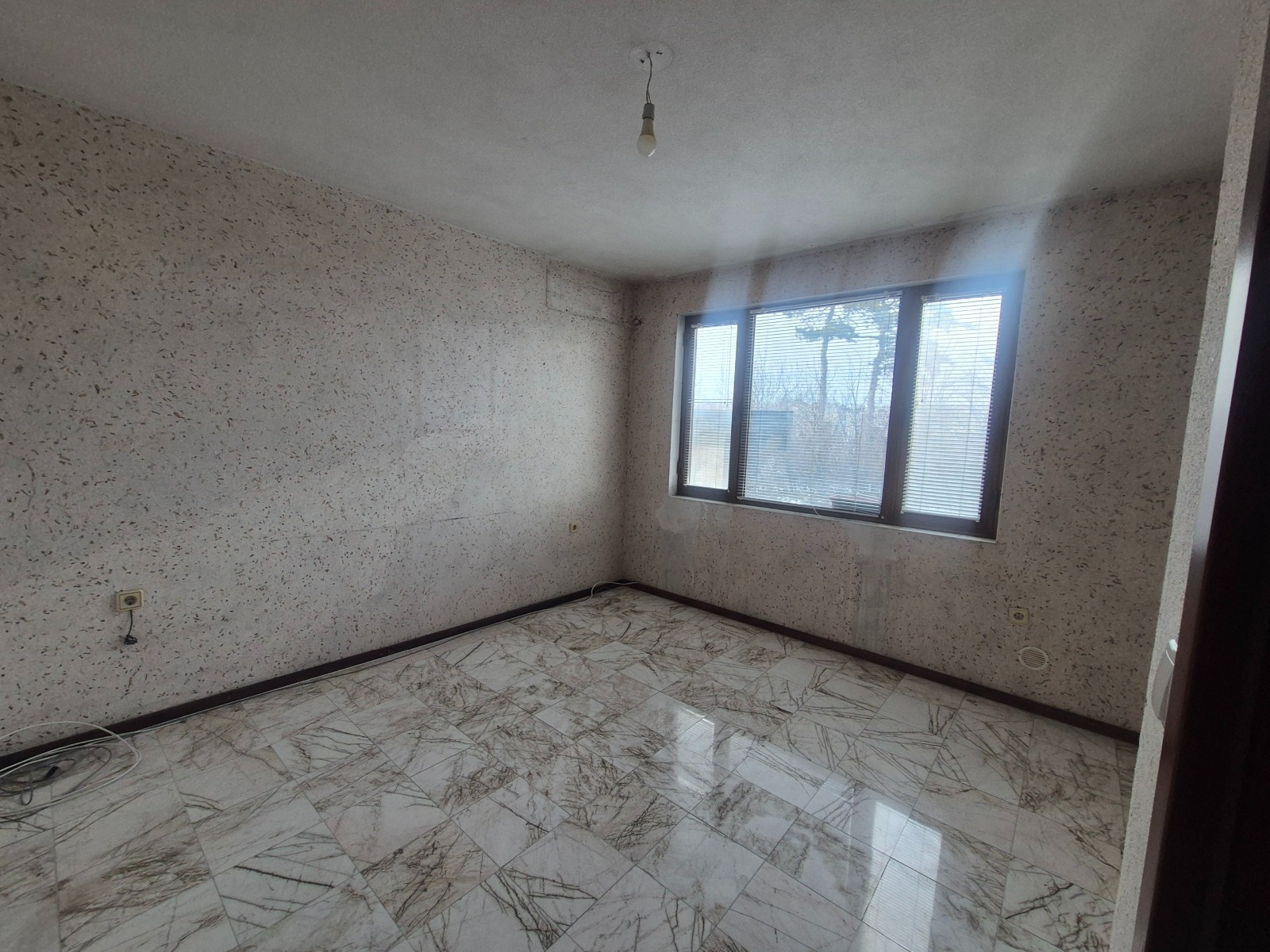 Продава 3-СТАЕН, гр. Велико Търново, Зона Б, снимка 8 - Апартаменти - 53616004