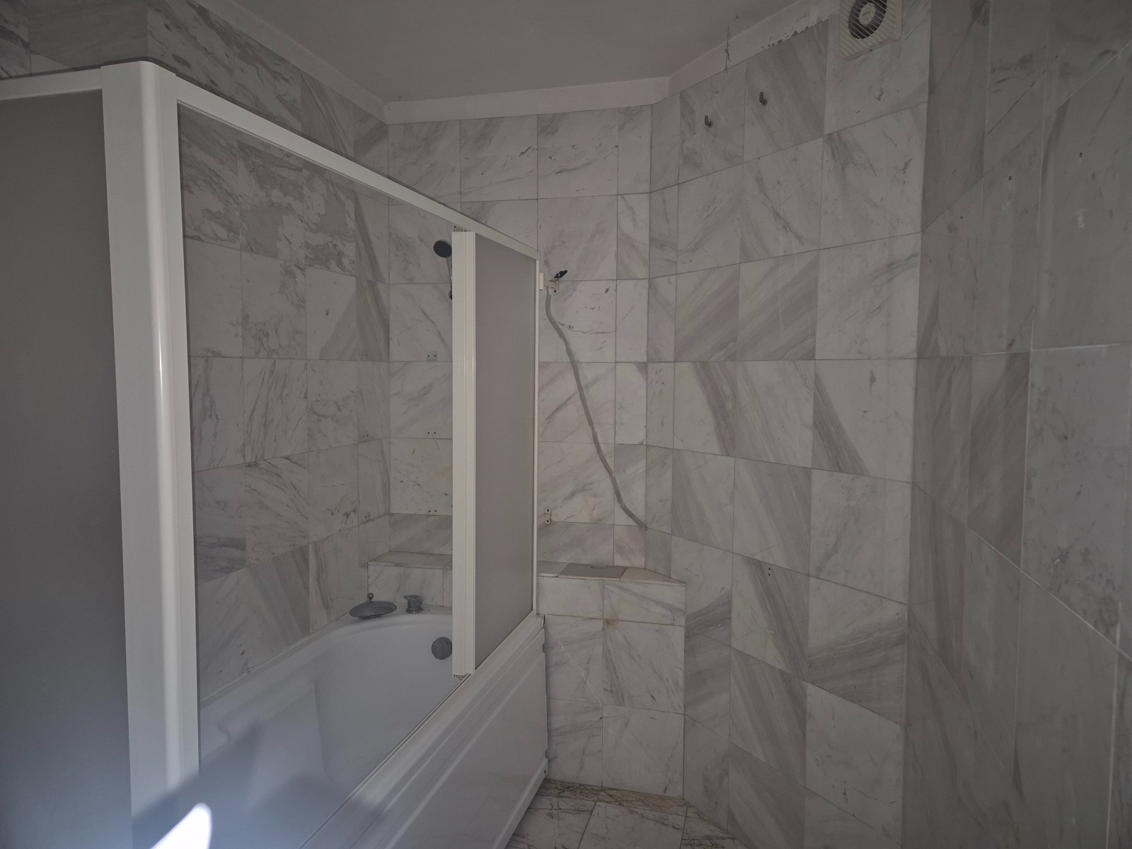 Продава 3-СТАЕН, гр. Велико Търново, Зона Б, снимка 13 - Апартаменти - 53616004